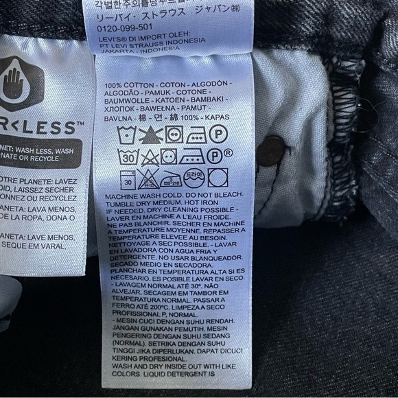 Levi's 501 Trashed Black Denim Cutoff Distressed Jean Shorts - 35667 - Picture 12 of 13